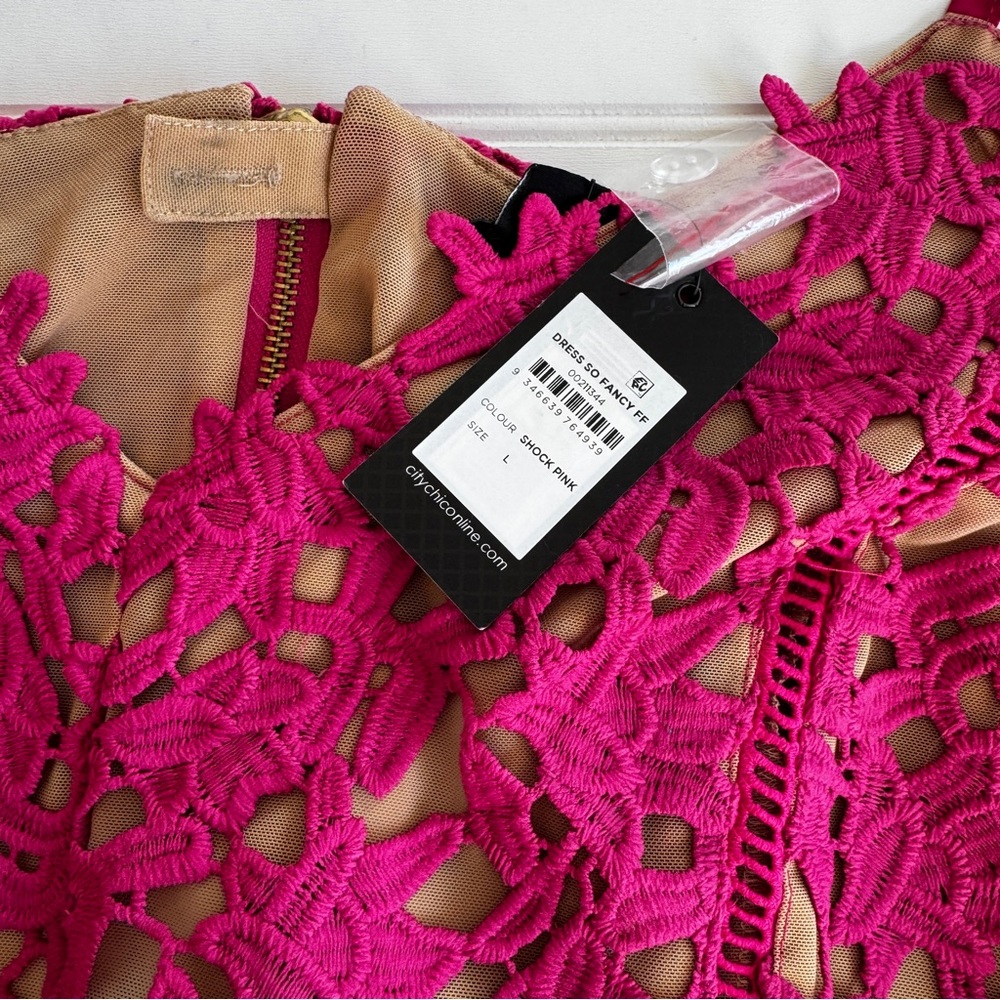 NWT City Chic So Fancy Dress in Shock Pink Size 20 - Picture 4 of 5